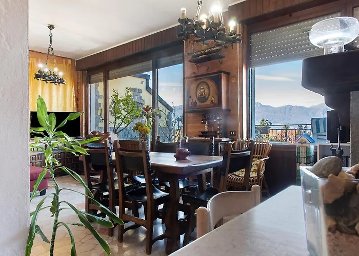 아파트 L'attico Con Terrazza Vista *