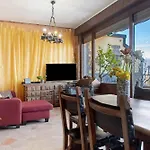 L'attico Con Terrazza Vista דירה